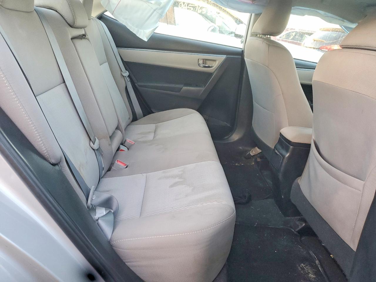 2016 TOYOTA COROLLA L photo 10