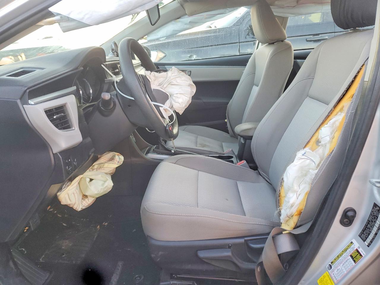 2016 TOYOTA COROLLA L photo 7