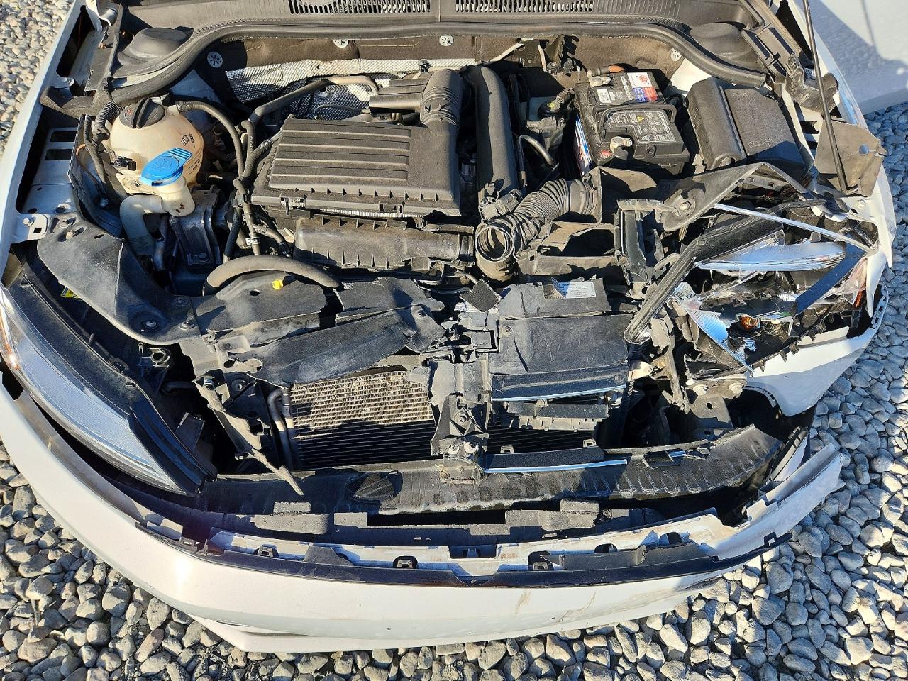 2017 VOLKSWAGEN JETTA SE photo 11