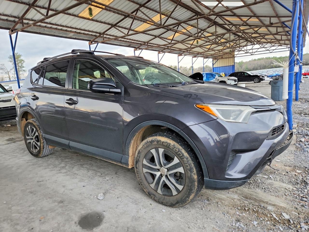 2018 TOYOTA RAV4 LE photo 4