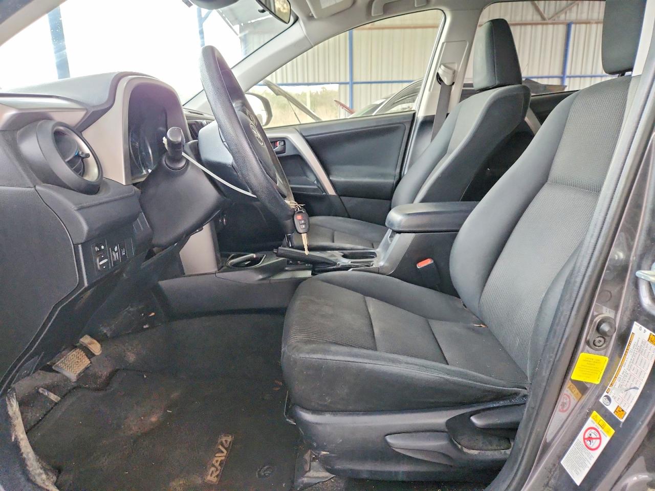 2018 TOYOTA RAV4 LE photo 7
