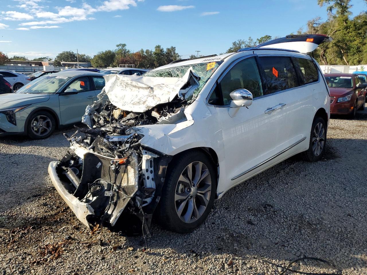 2019 CHRYSLER PACIFICA