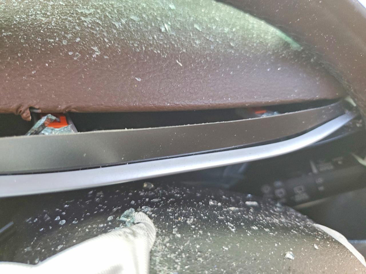 2019 CHRYSLER PACIFICA LIMITED photo 9