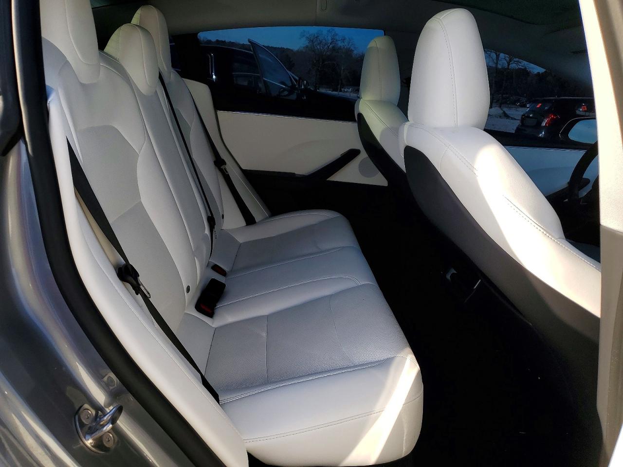 2024 TESLA MODEL 3 photo 10