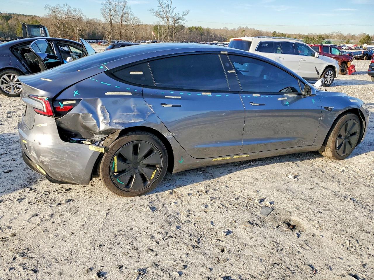 2024 TESLA MODEL 3 photo 3