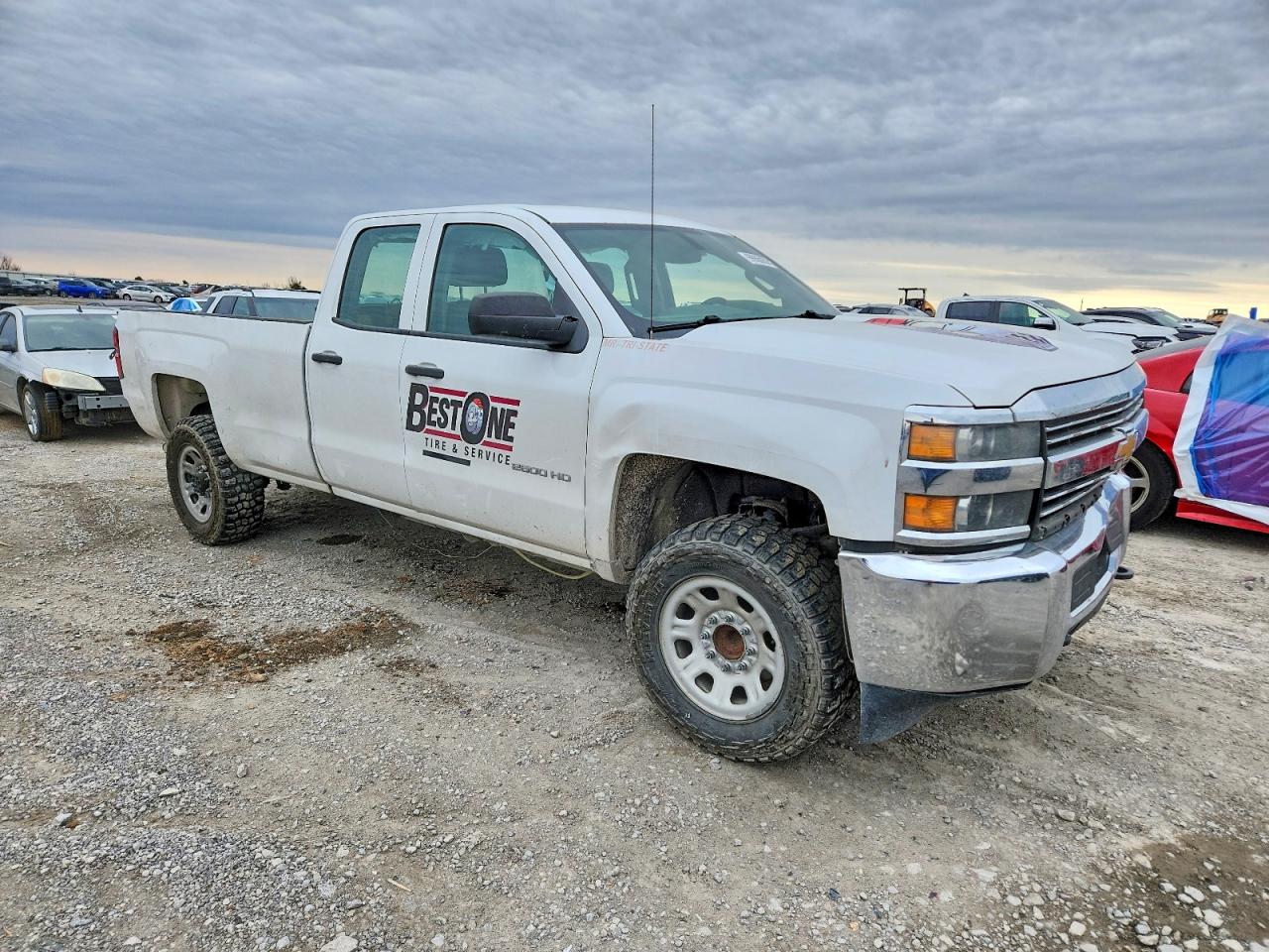 2015 CHEVROLET SILVERADO C2500 HEAVY DUTY photo 4