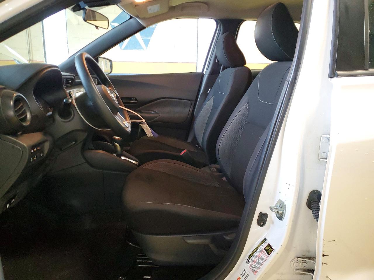2020 NISSAN KICKS S photo 7