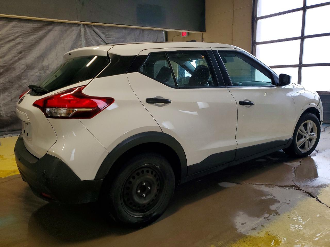 2020 NISSAN KICKS S photo 3