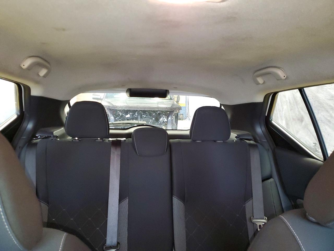 2020 NISSAN KICKS S photo 10