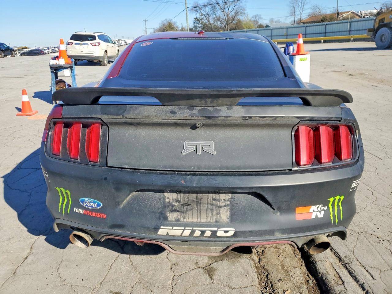2017 FORD MUSTANG GT photo 6