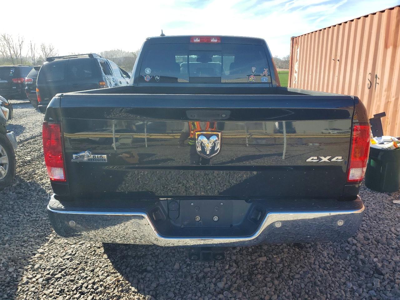 2018 RAM 1500 SLT photo 6