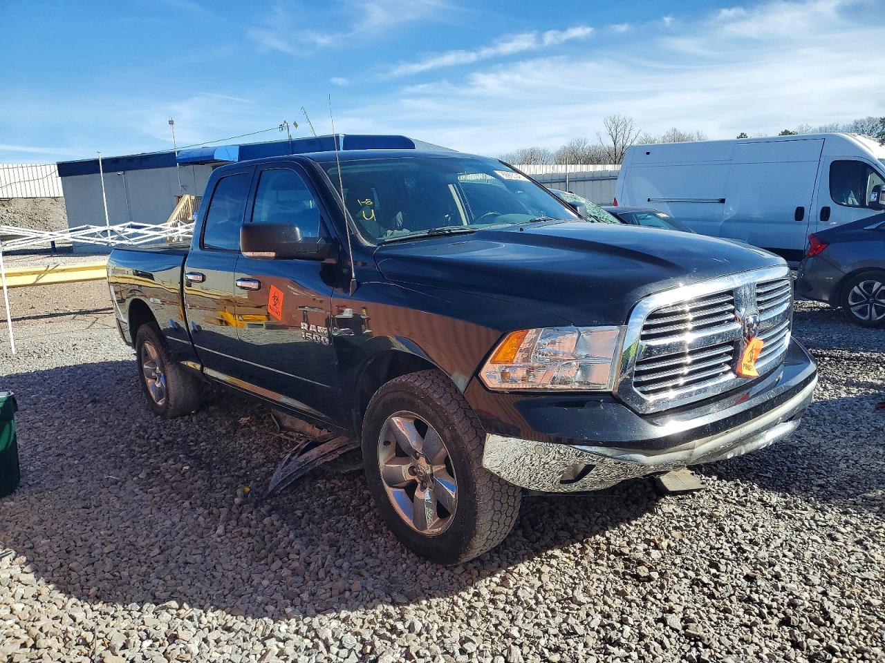 2018 RAM 1500 SLT photo 4