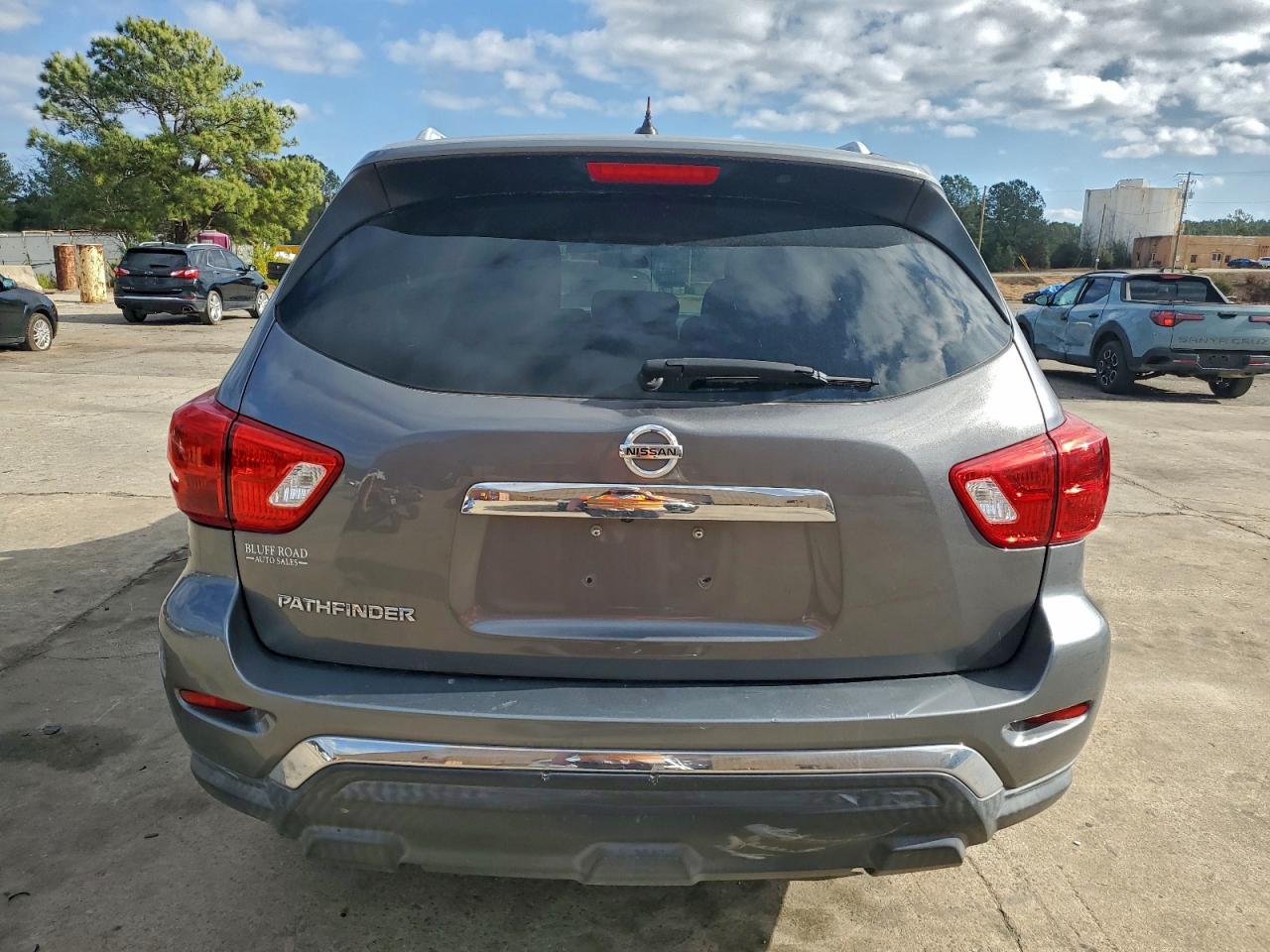 2017 NISSAN PATHFINDER S photo 6
