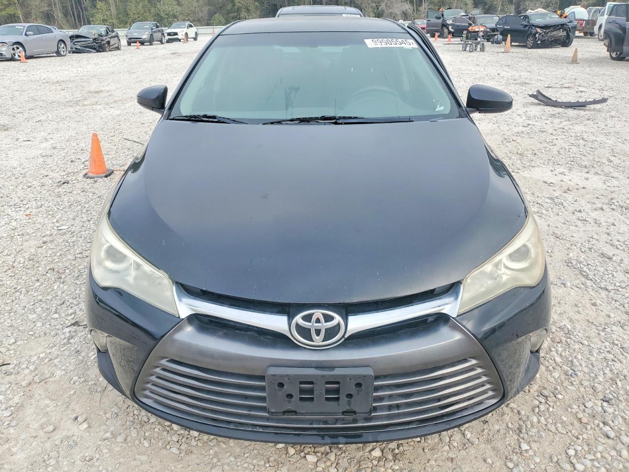 2017 TOYOTA CAMRY photo 5