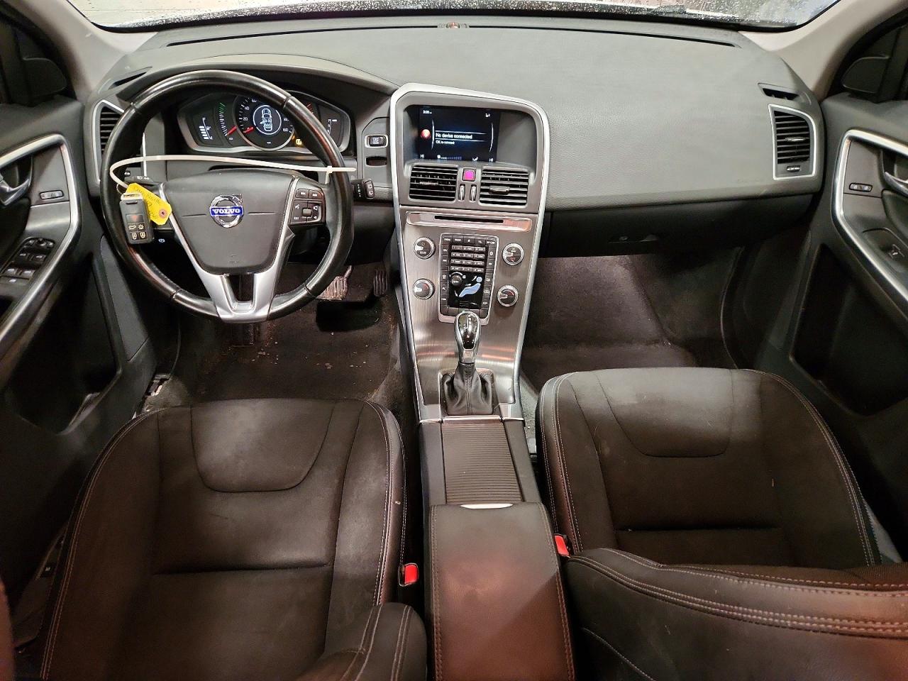 2015 VOLVO XC60 T5 photo 8