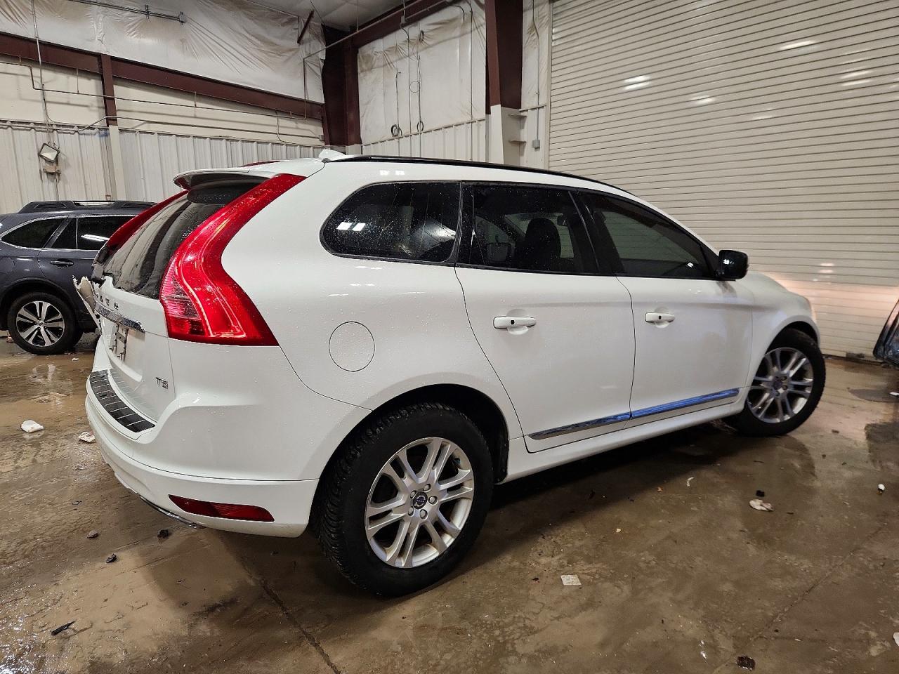 2015 VOLVO XC60 T5 photo 3