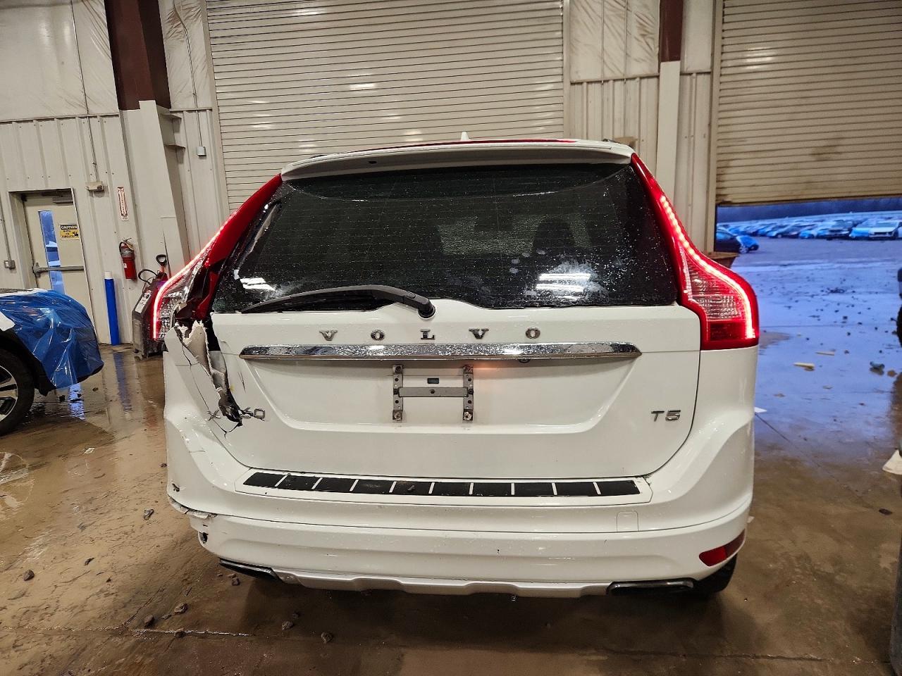 2015 VOLVO XC60 T5 photo 6