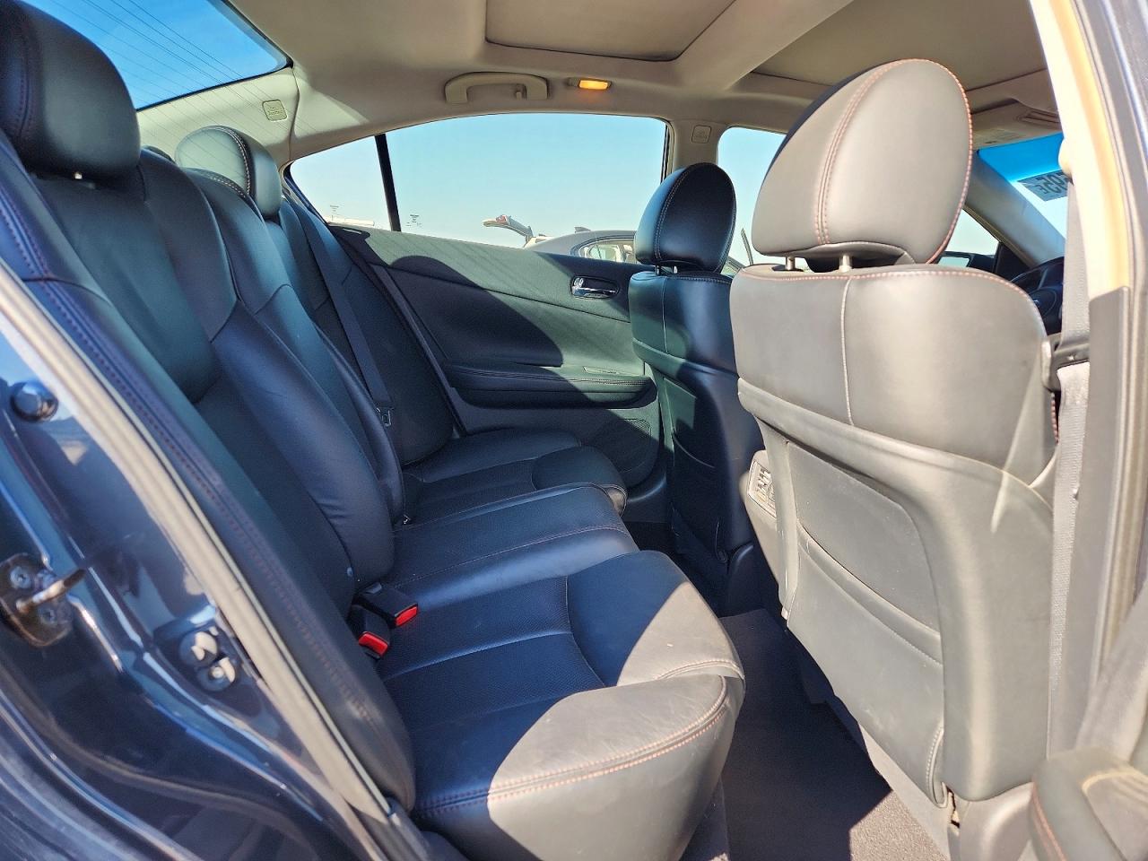 2010 NISSAN MAXIMA S photo 10