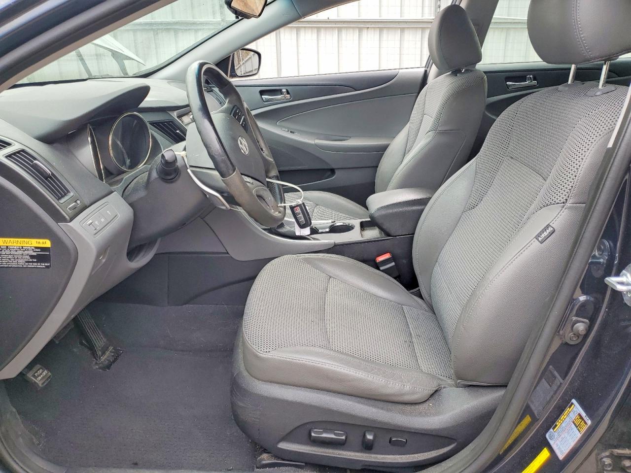 2012 HYUNDAI SONATA SE photo 7