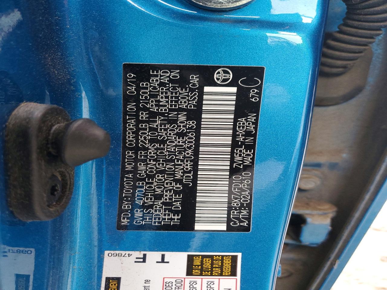 2019 TOYOTA PRIUS photo 12