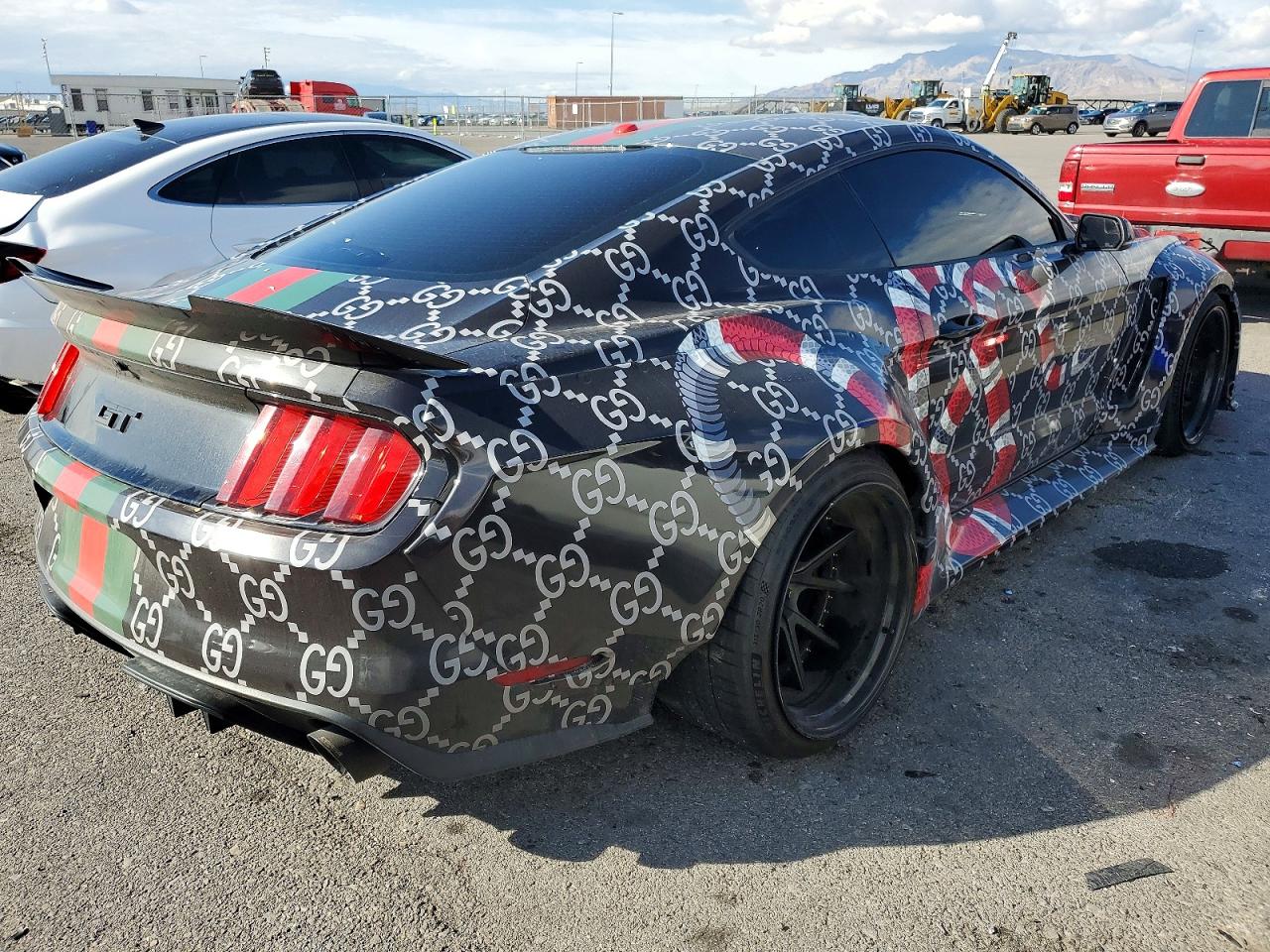 2015 FORD MUSTANG GT photo 3