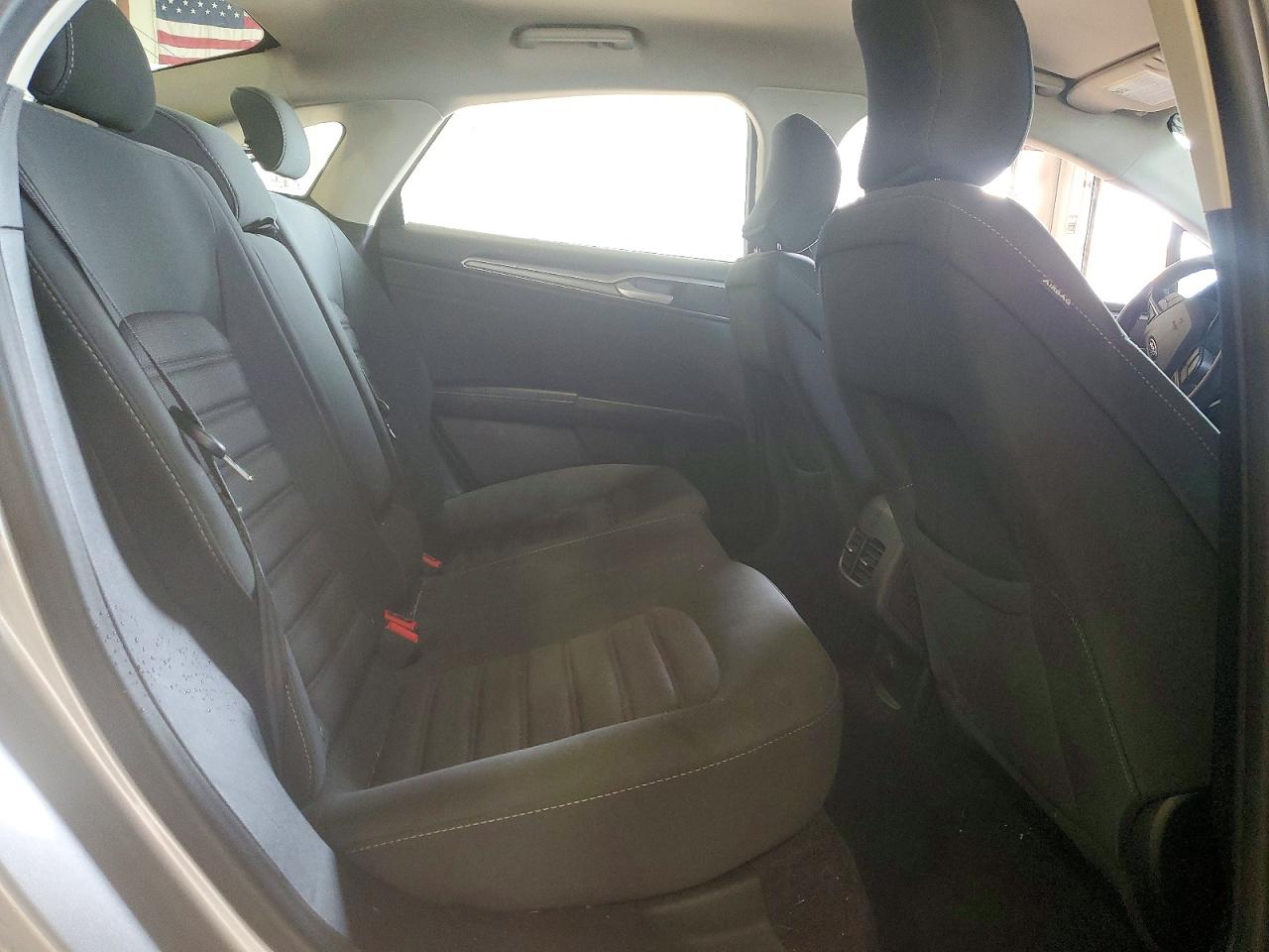 2017 FORD FUSION SE photo 10