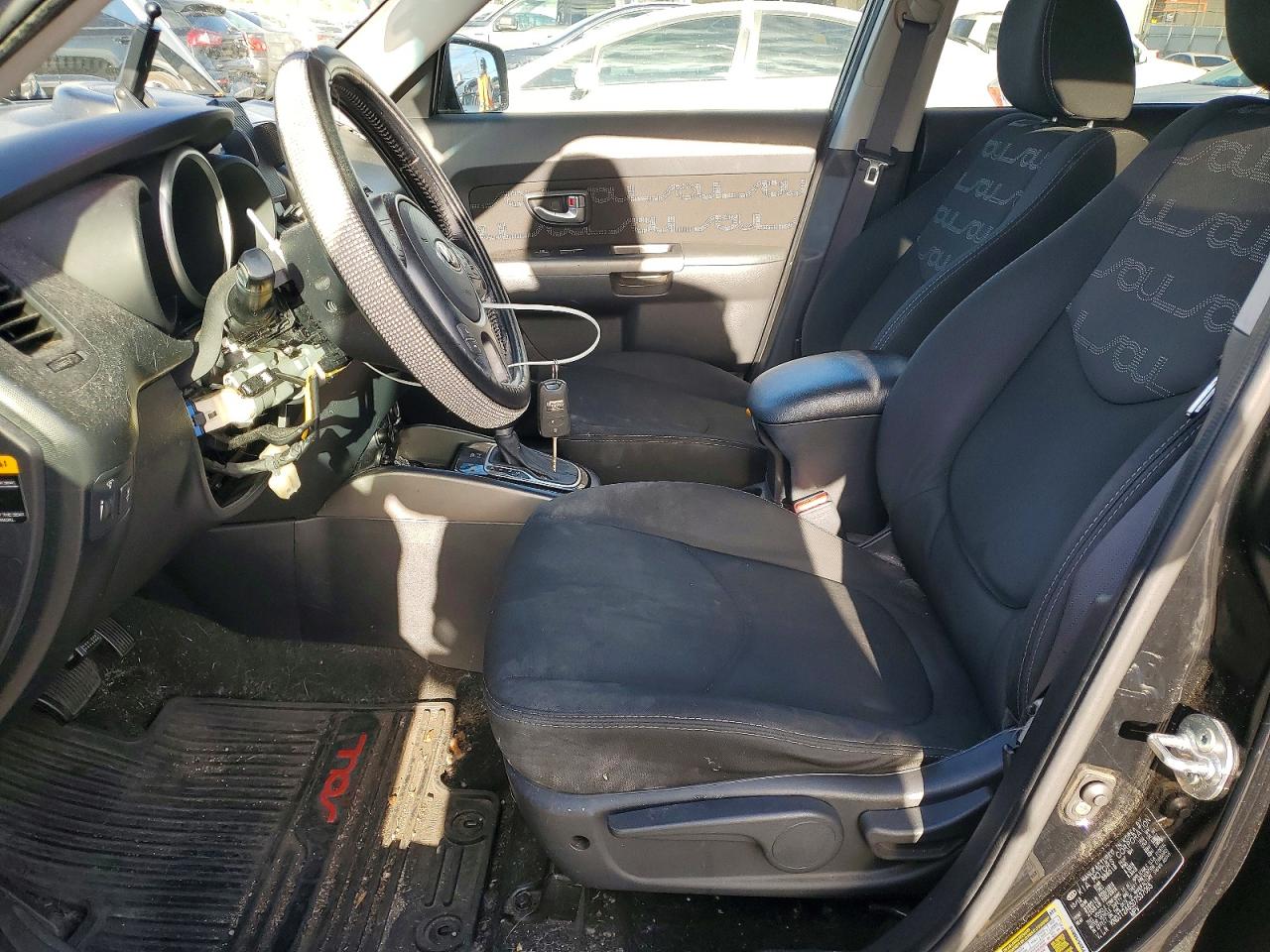 2013 KIA SOUL + photo 13