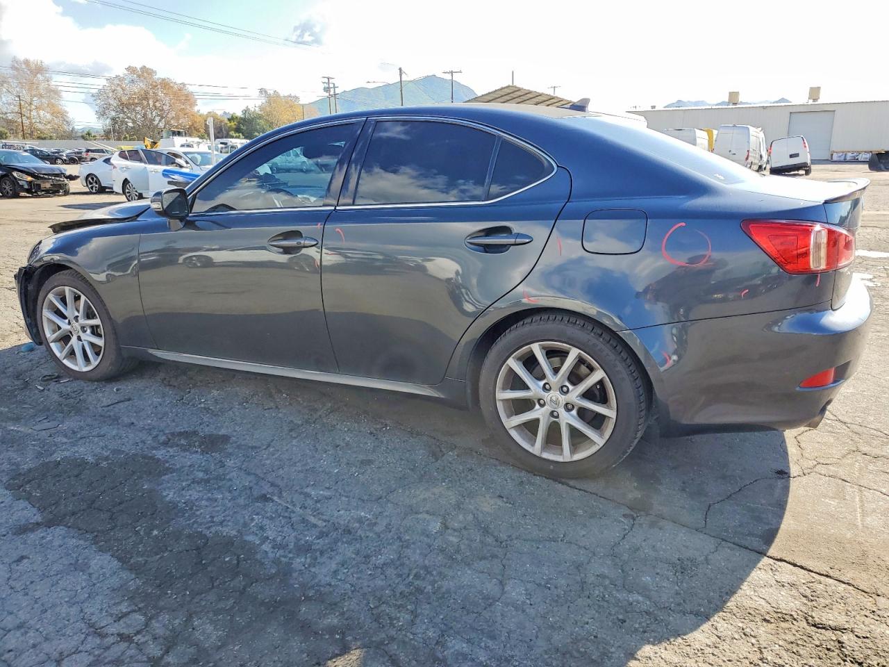 2011 LEXUS IS 250 photo 3