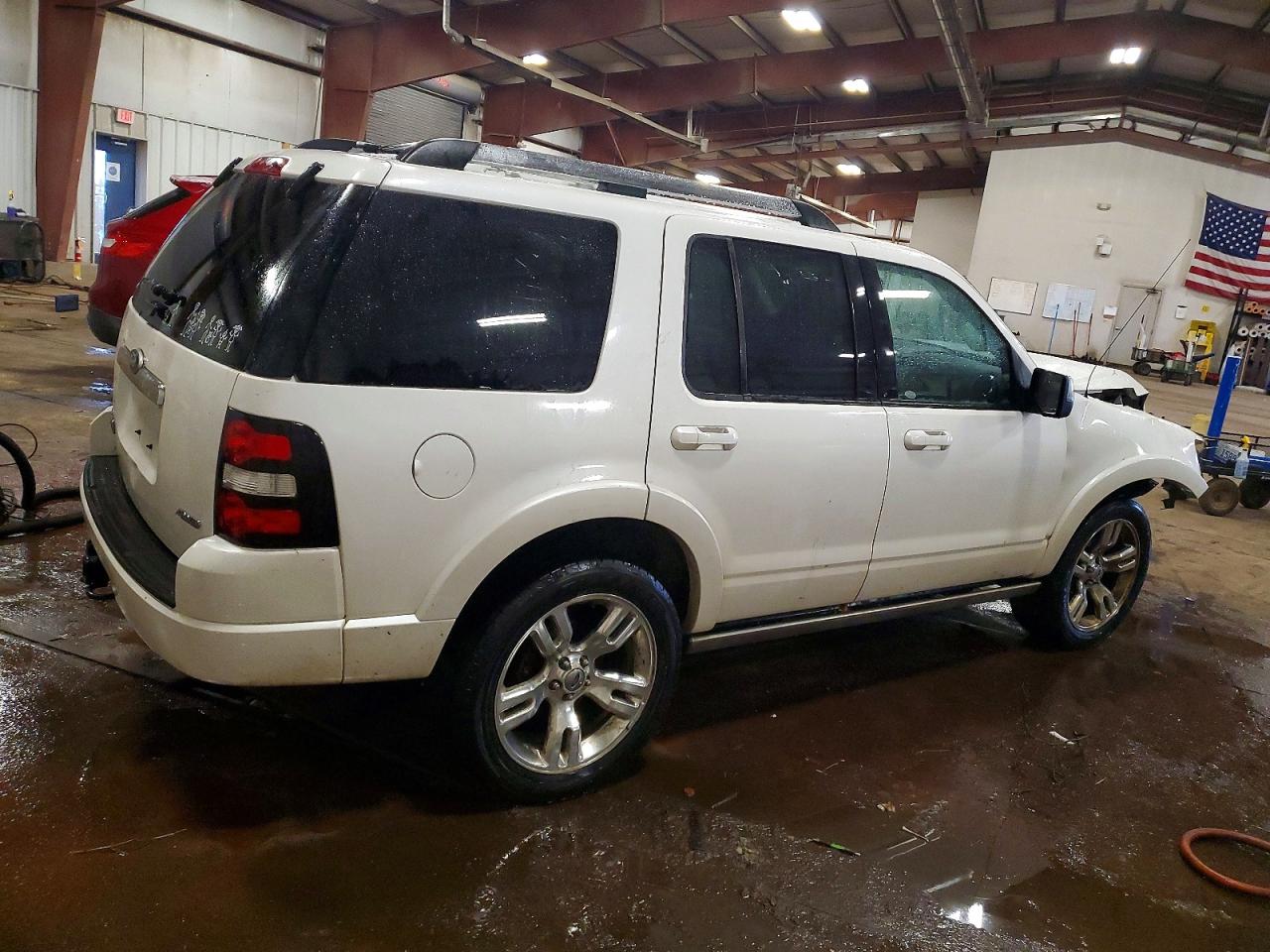2010 FORD EXPLORER LIMITED photo 3