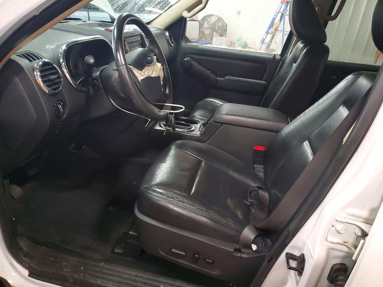 2010 FORD EXPLORER LIMITED photo 7