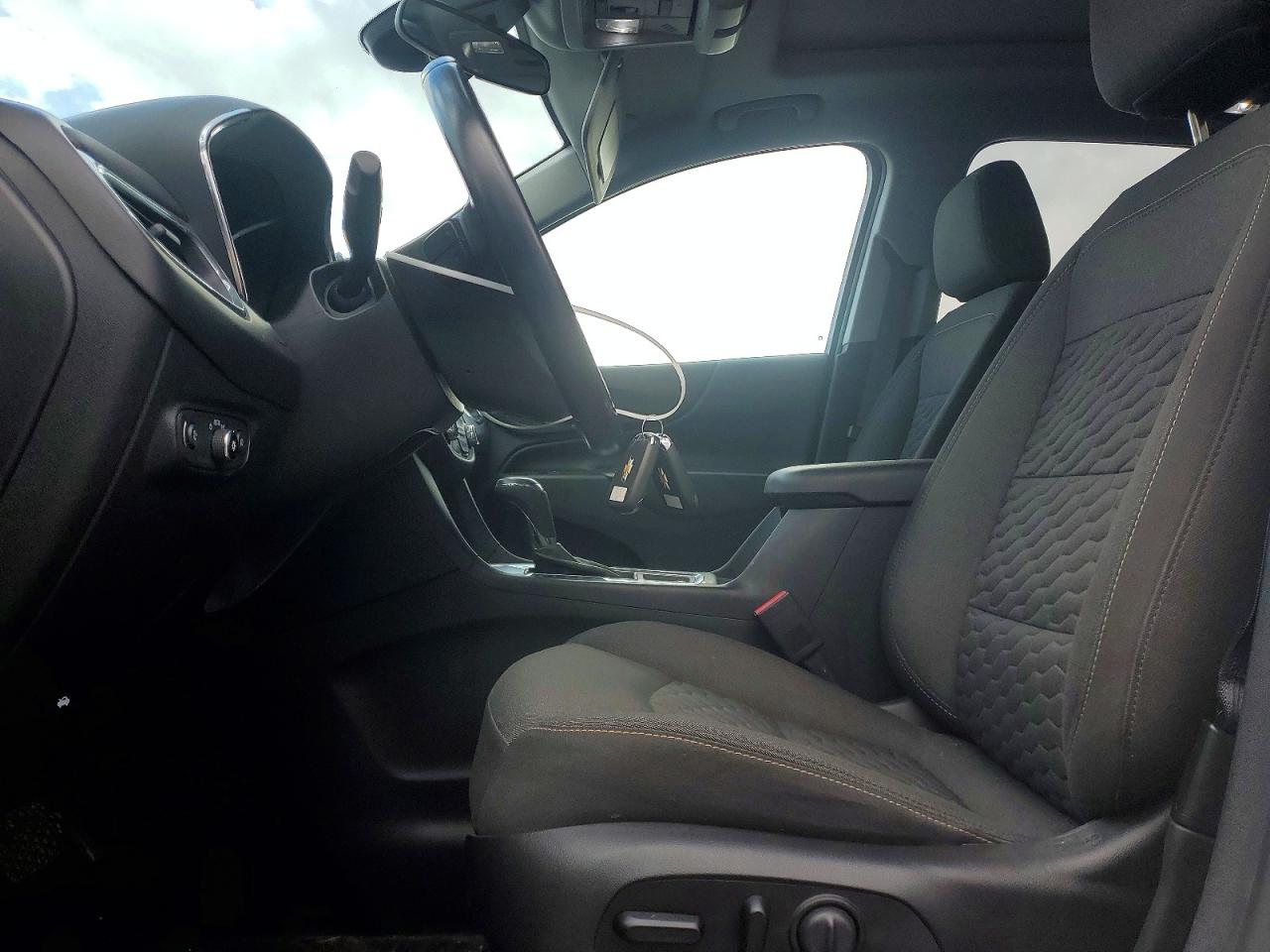 2020 CHEVROLET EQUINOX LT photo 7