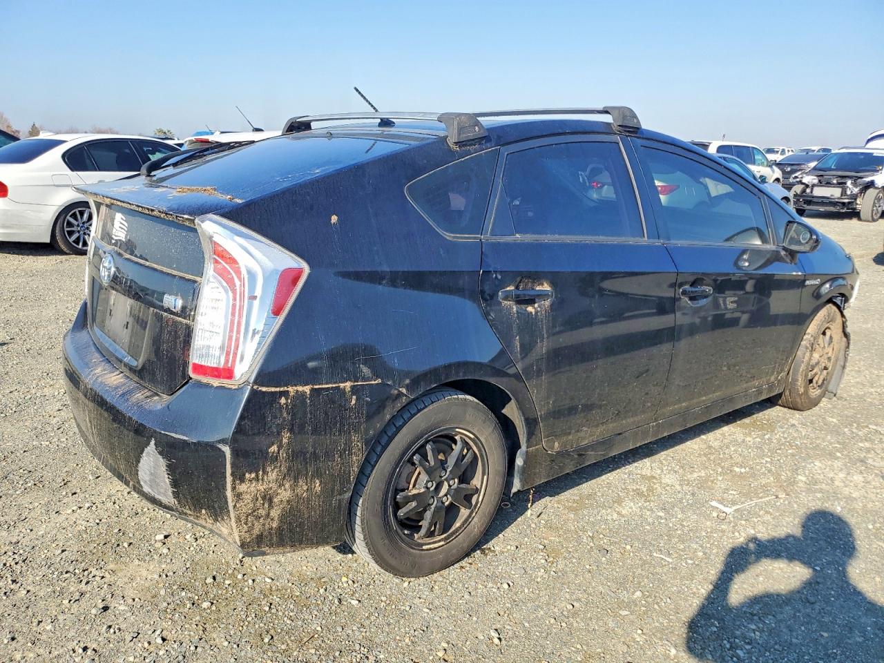 2015 TOYOTA PRIUS photo 3
