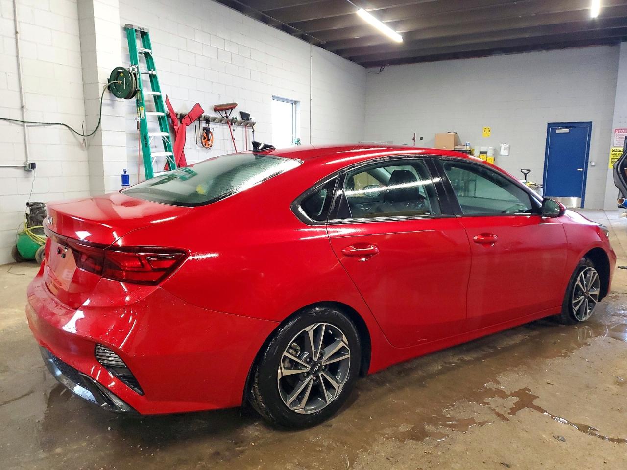 2024 KIA FORTE LX photo 3