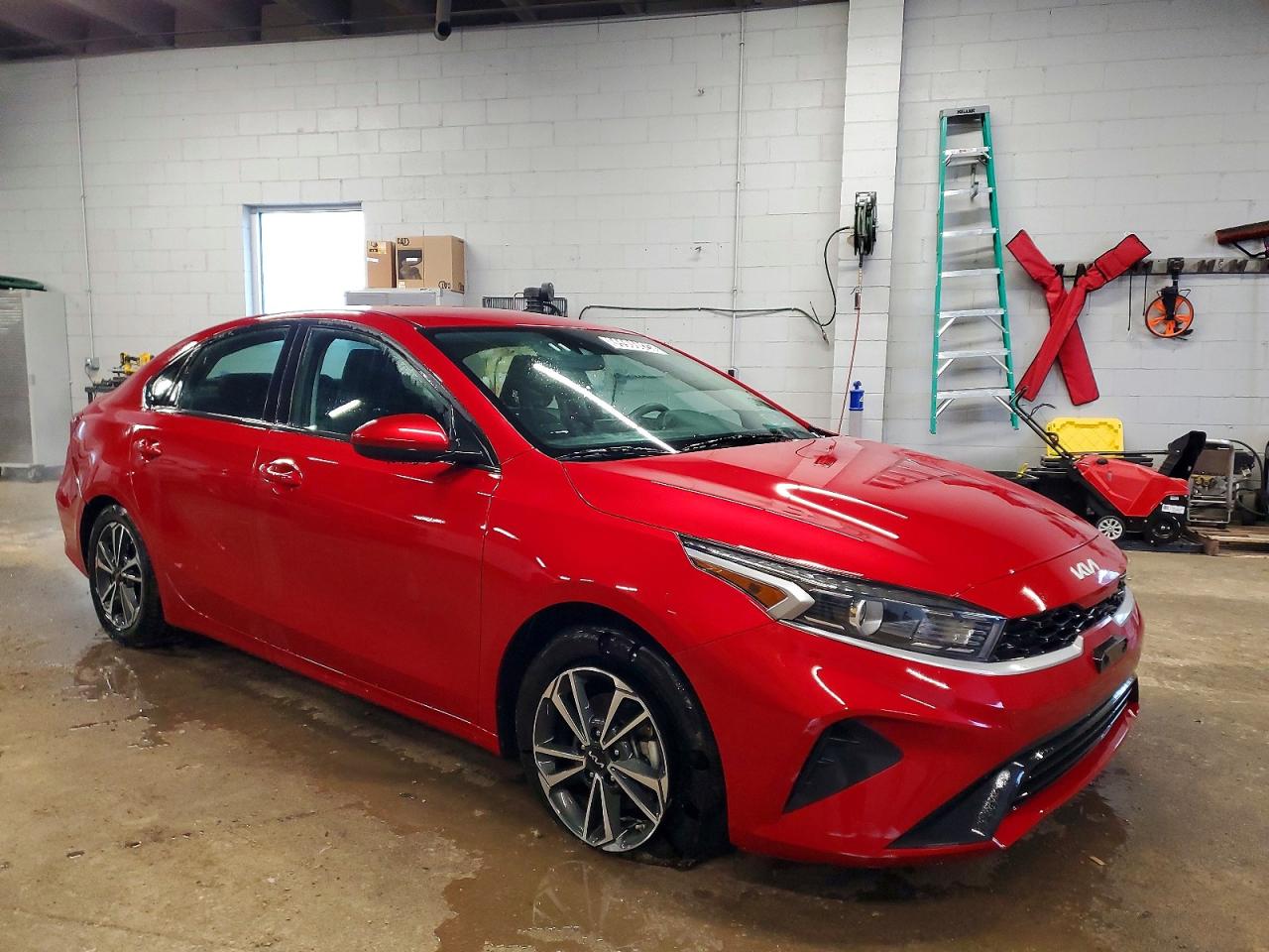 2024 KIA FORTE LX photo 4