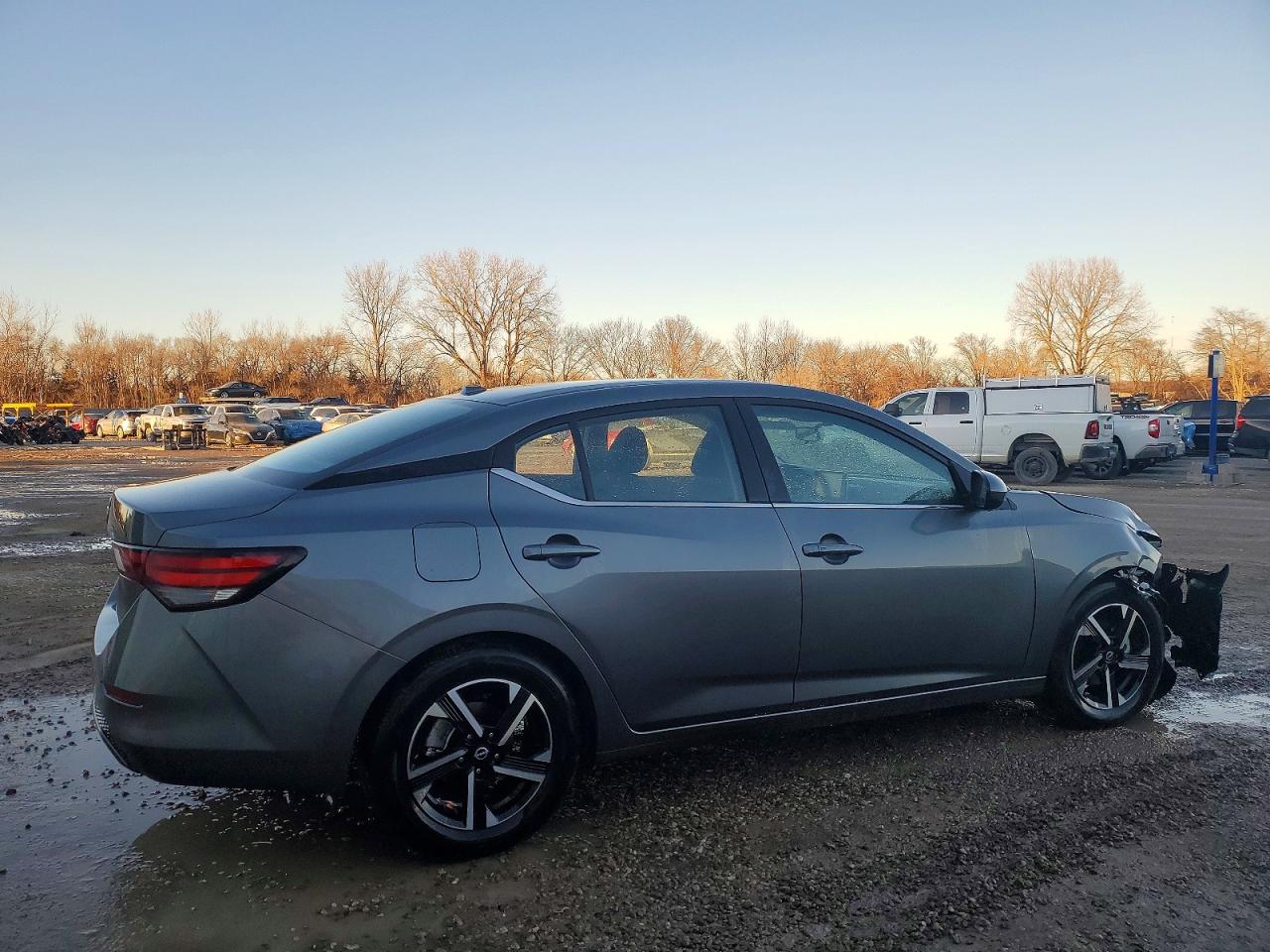 2025 NISSAN SENTRA SV photo 3