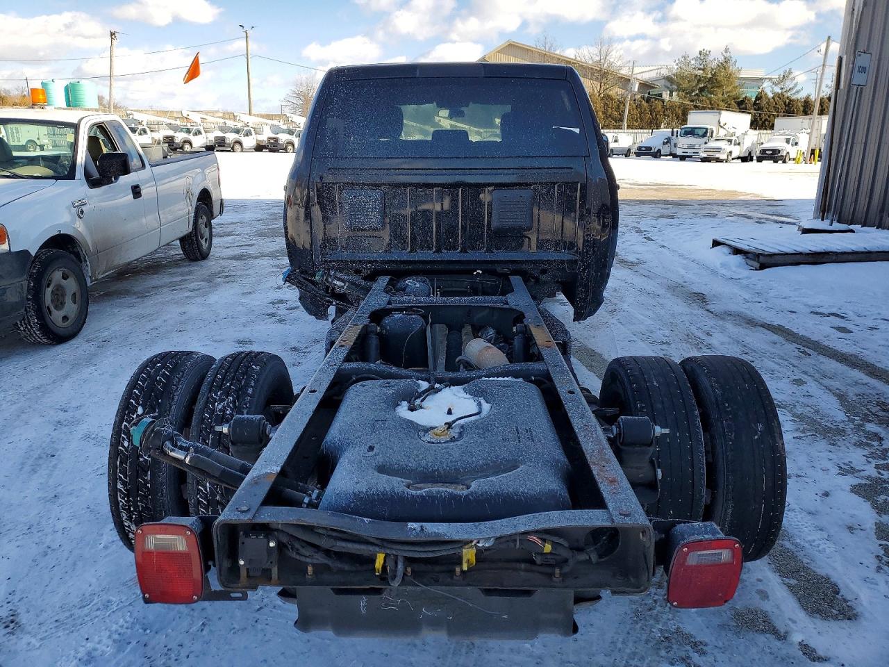 2022 RAM 3500 TRUCK CAB AND CHASSIS photo 10