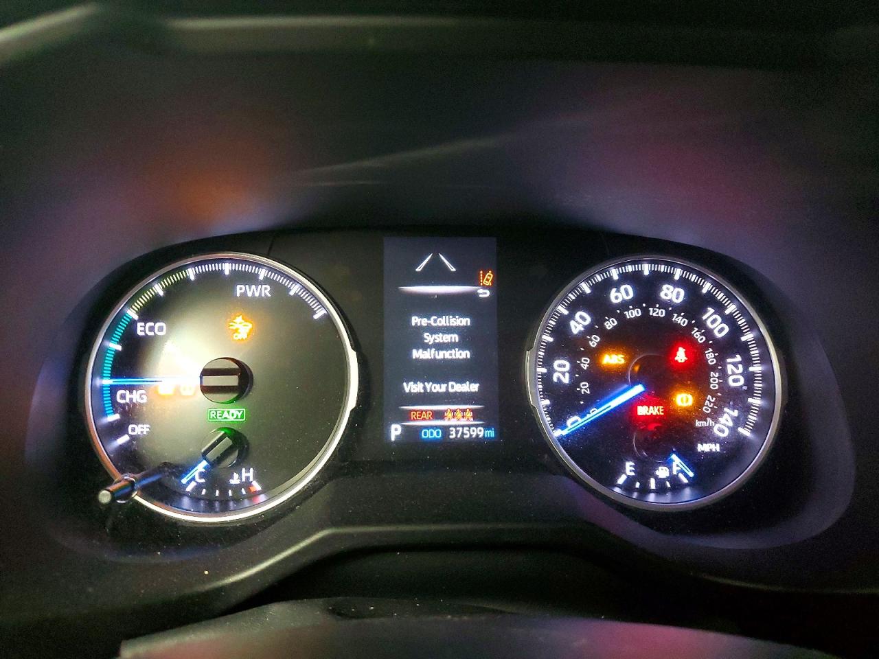 2019 TOYOTA RAV4 XLE photo 9