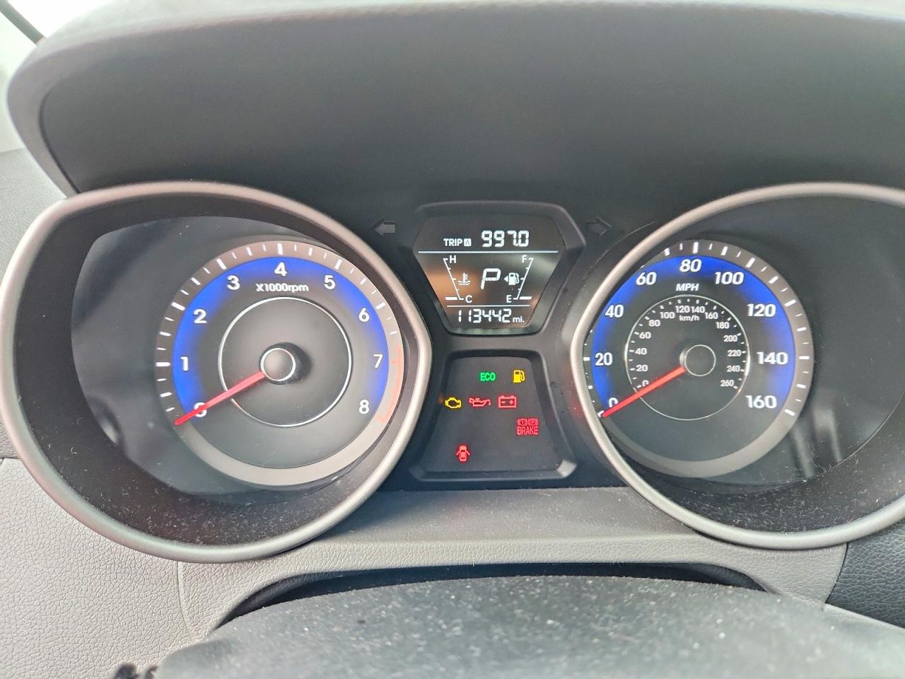 2015 HYUNDAI ELANTRA SE photo 9