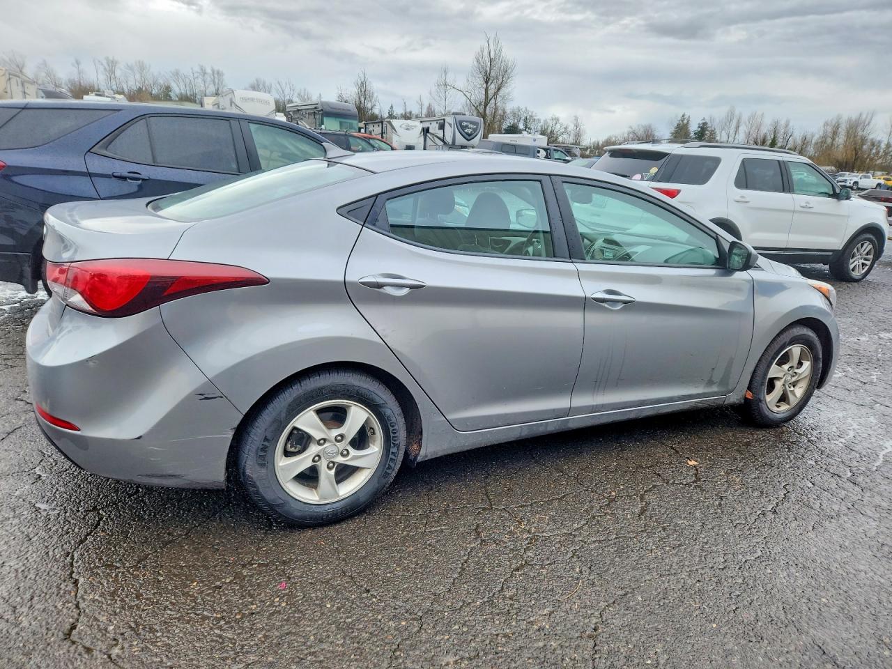 2015 HYUNDAI ELANTRA SE photo 3