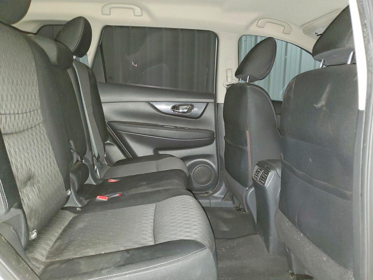 2018 NISSAN ROGUE S photo 11