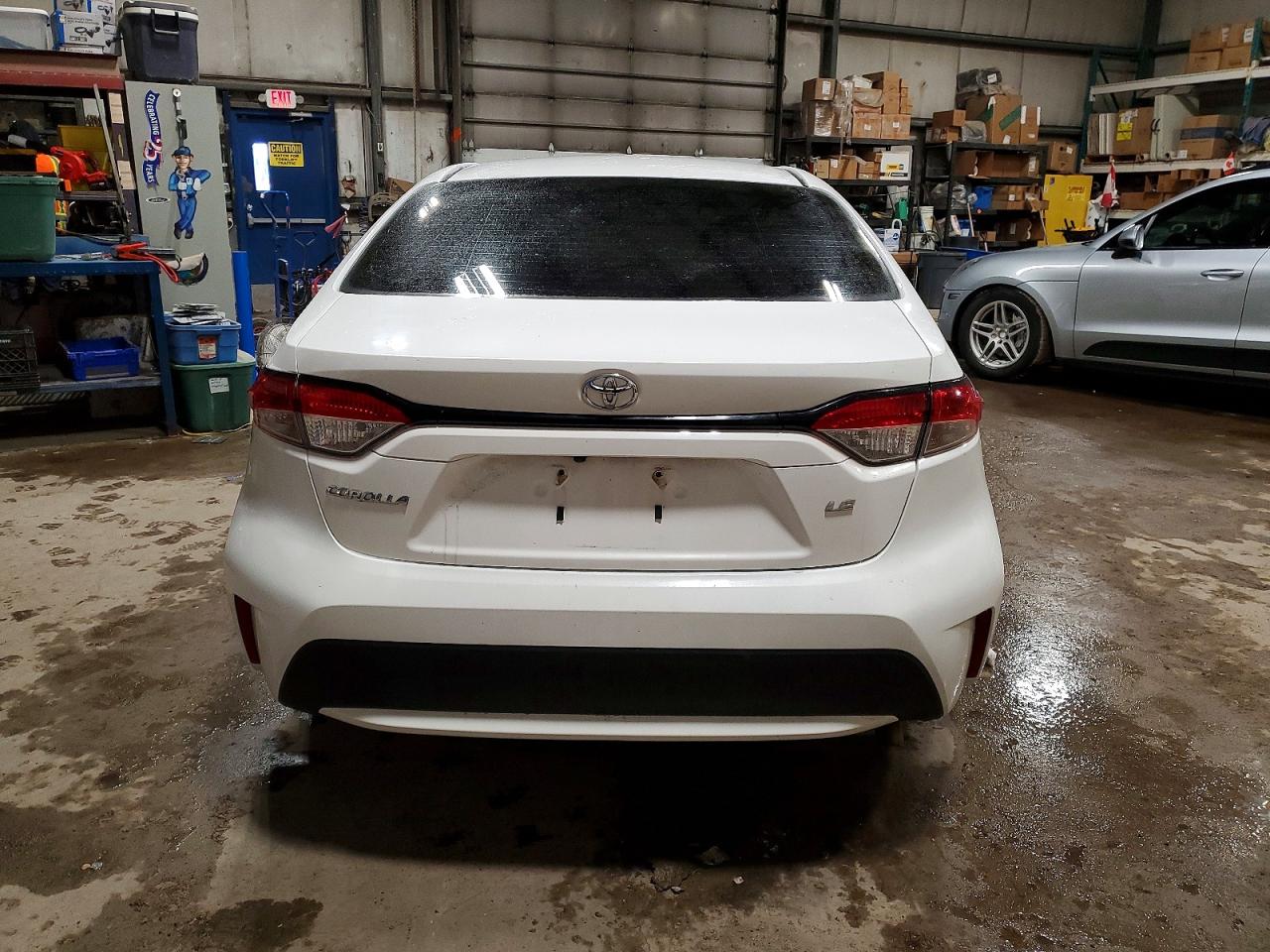 2020 TOYOTA COROLLA LE photo 6