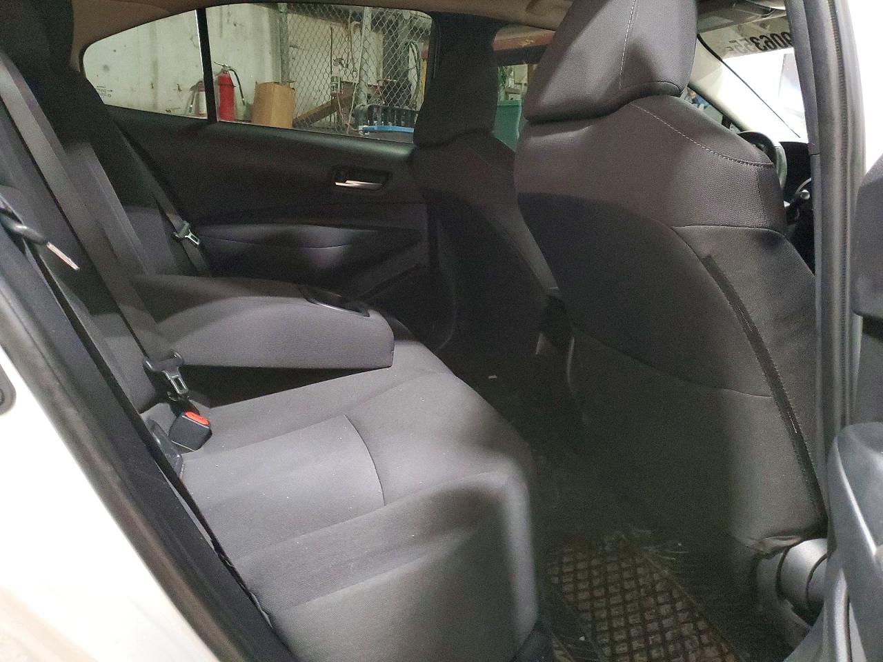 2020 TOYOTA COROLLA LE photo 10