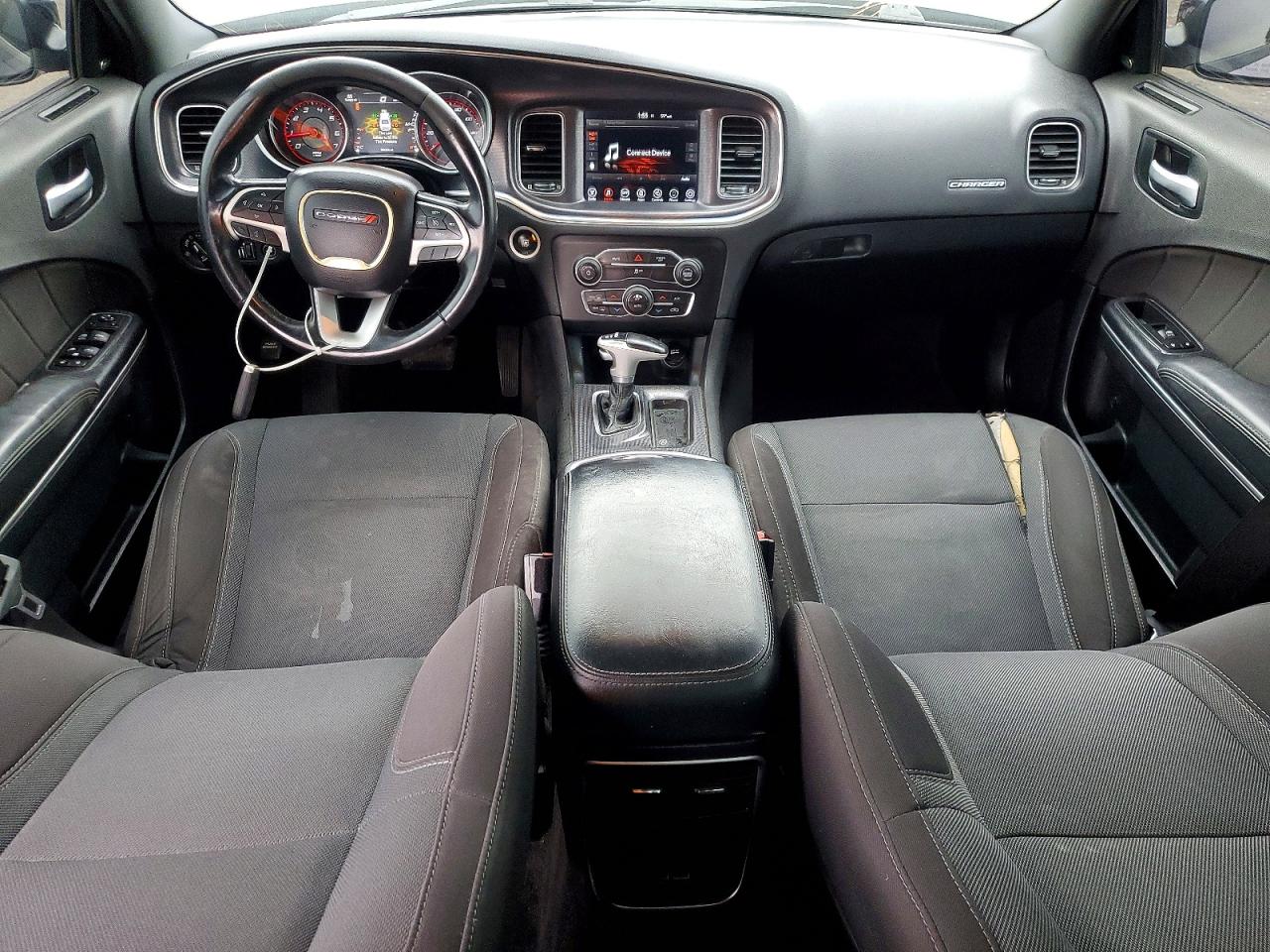 2017 DODGE CHARGER SXT photo 8