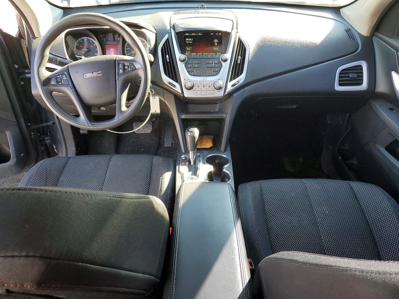 2017 GMC TERRAIN SLE photo 8