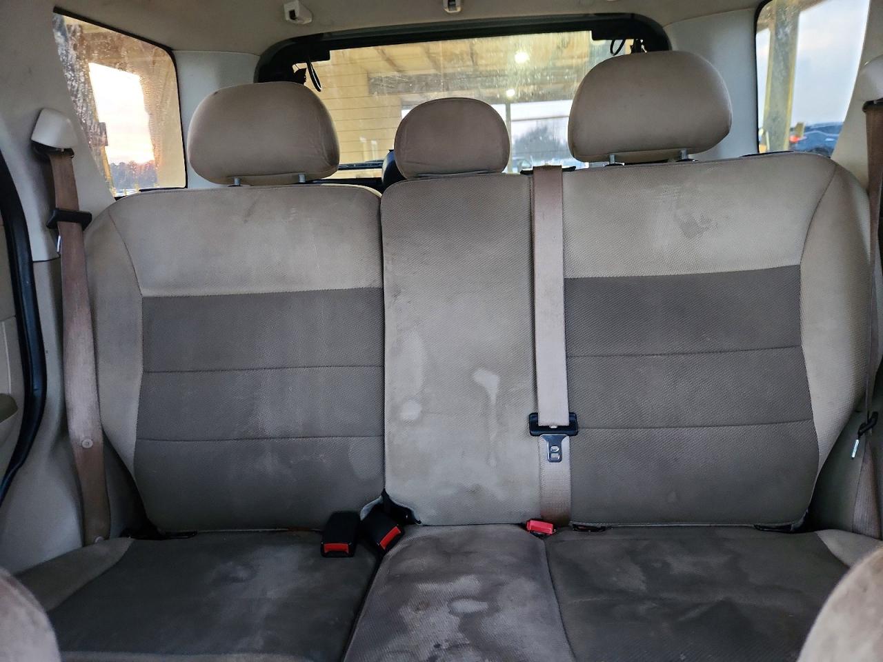 2008 FORD ESCAPE XLT photo 28