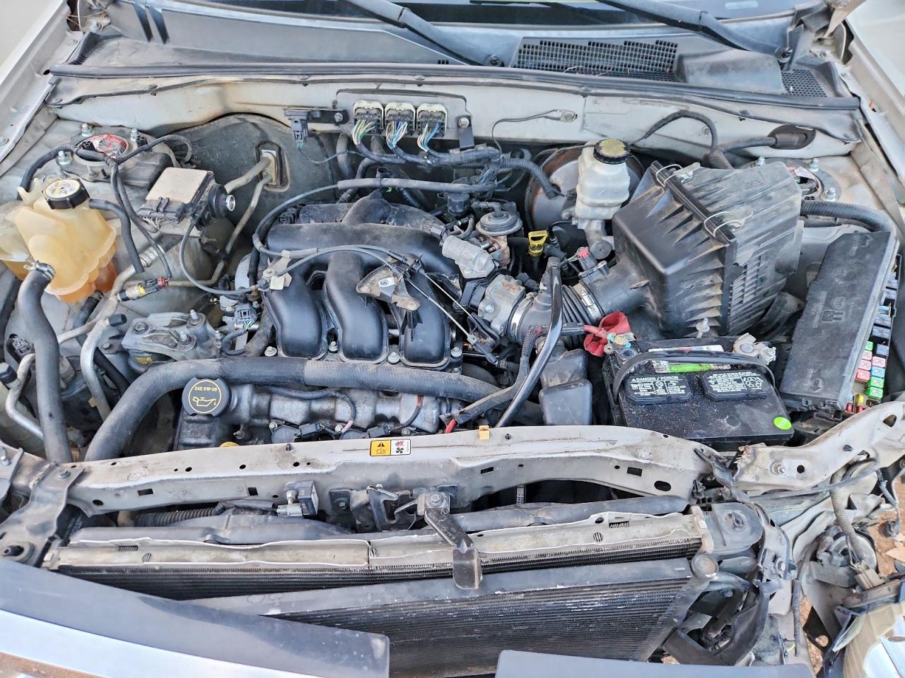 2008 FORD ESCAPE XLT photo 34