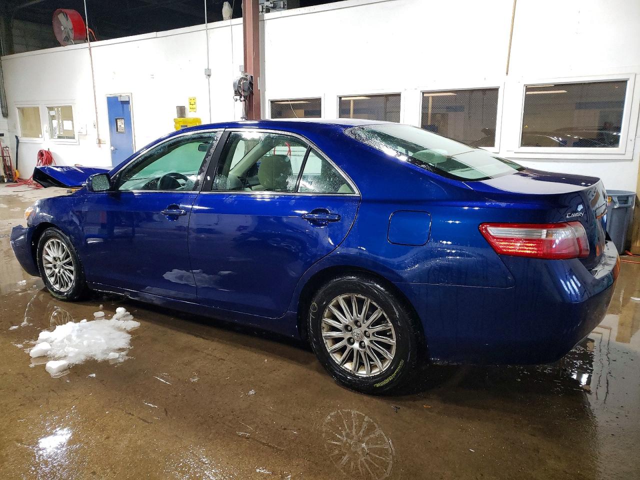 2009 TOYOTA CAMRY BASE photo 2