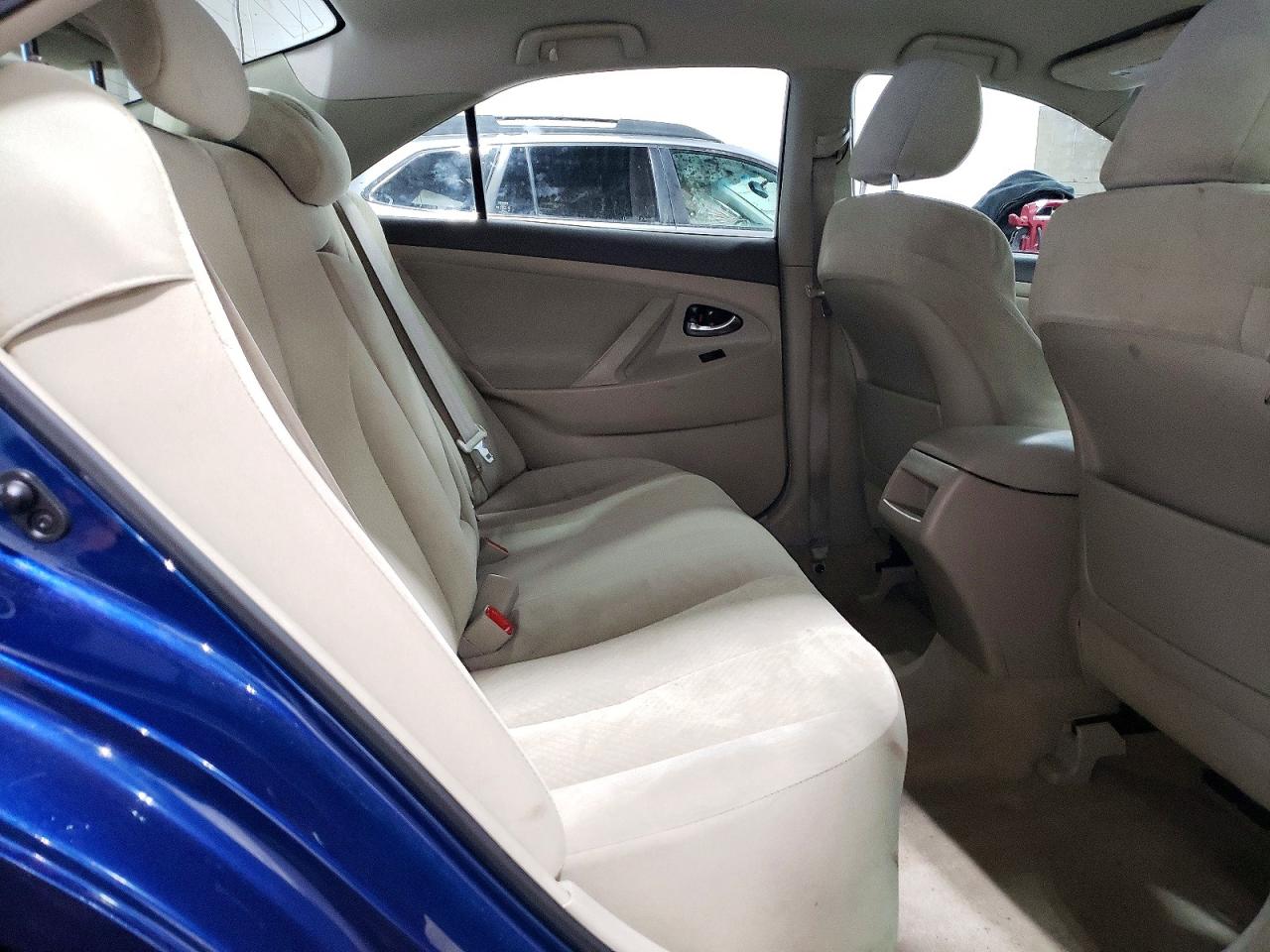 2009 TOYOTA CAMRY BASE photo 10