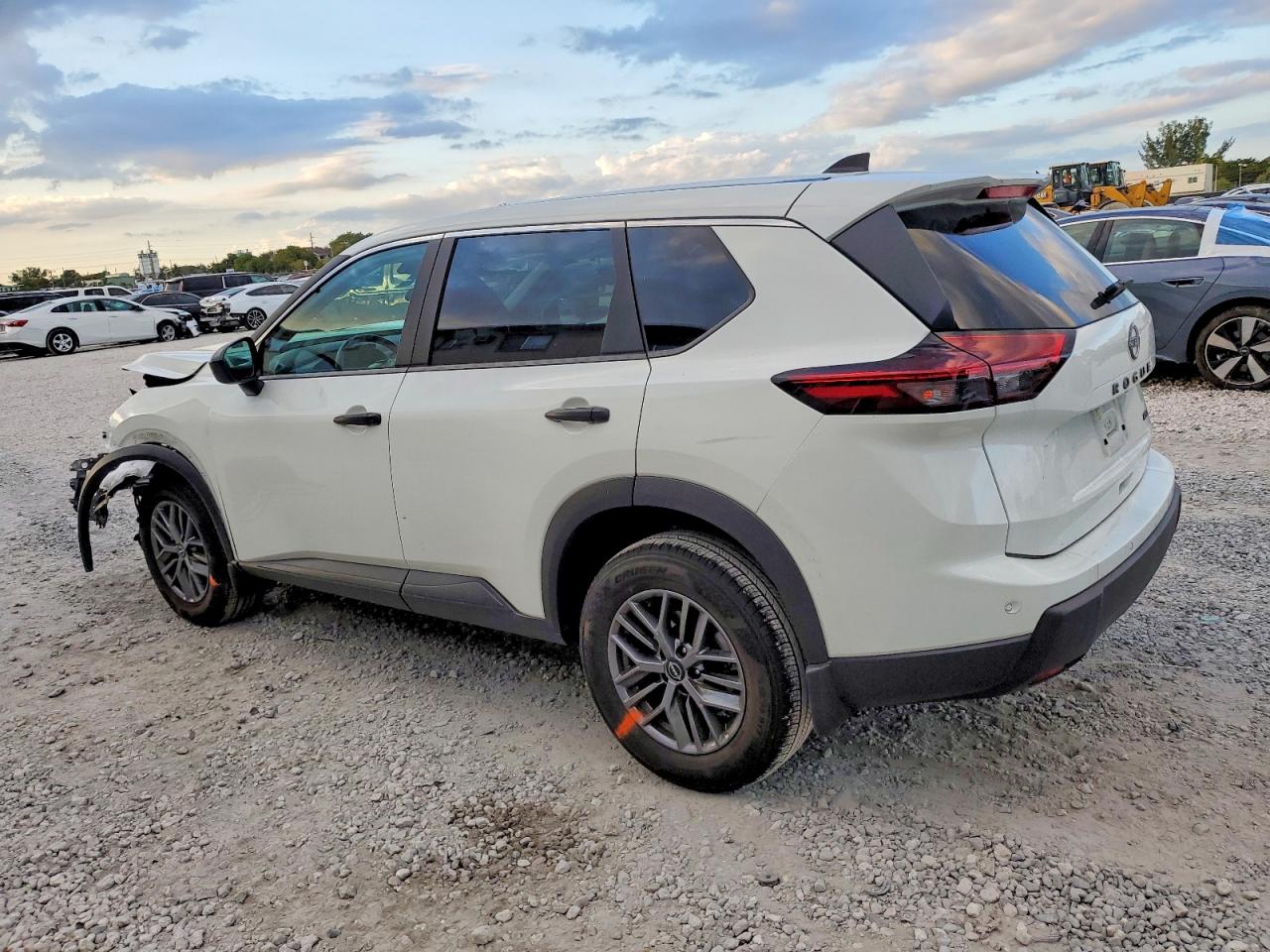 2025 NISSAN ROGUE S photo 2