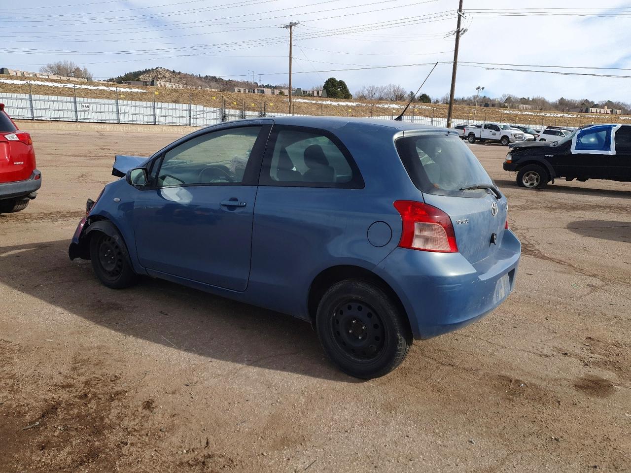 2008 TOYOTA YARIS photo 2